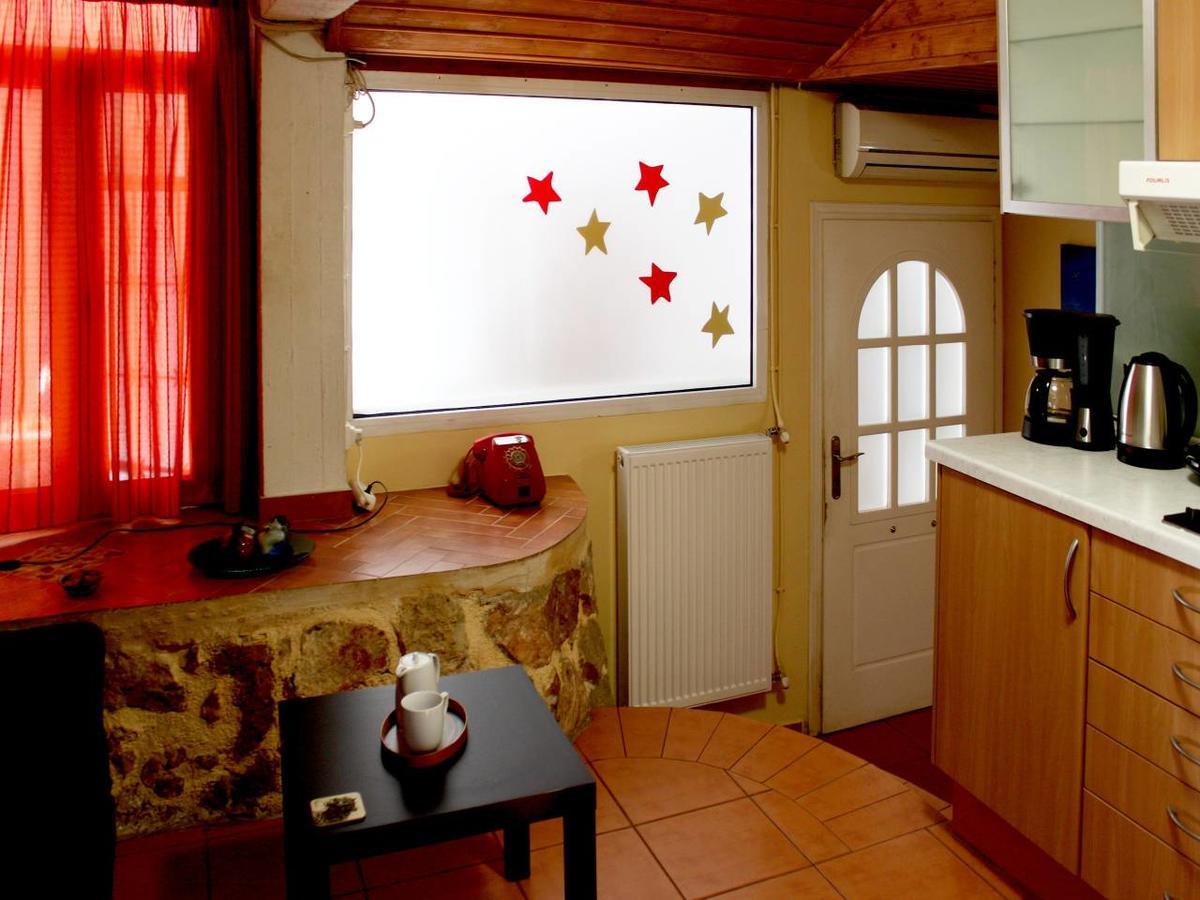 Sweet Stone Apartment In Imittos 아테네 외부 사진