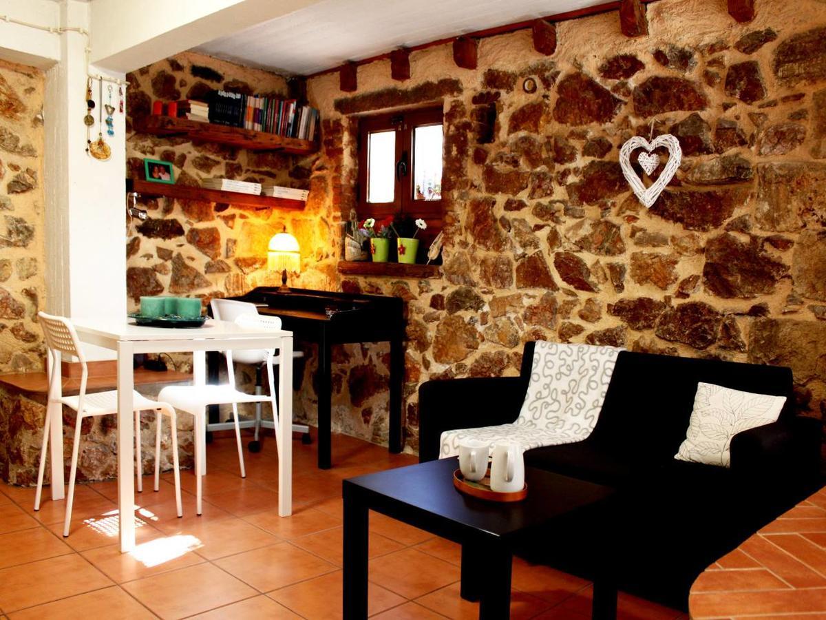 Sweet Stone Apartment In Imittos 아테네 외부 사진