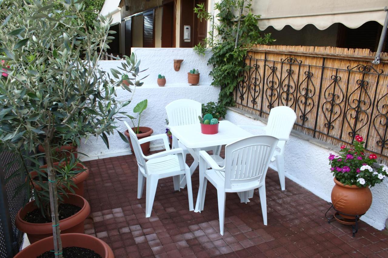 Sweet Stone Apartment In Imittos 아테네 외부 사진